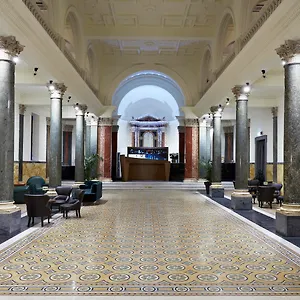 4* Ξενοδοχείο The Building