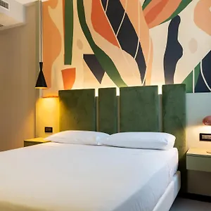 **** Apartmanhotel Elite & Olaszország