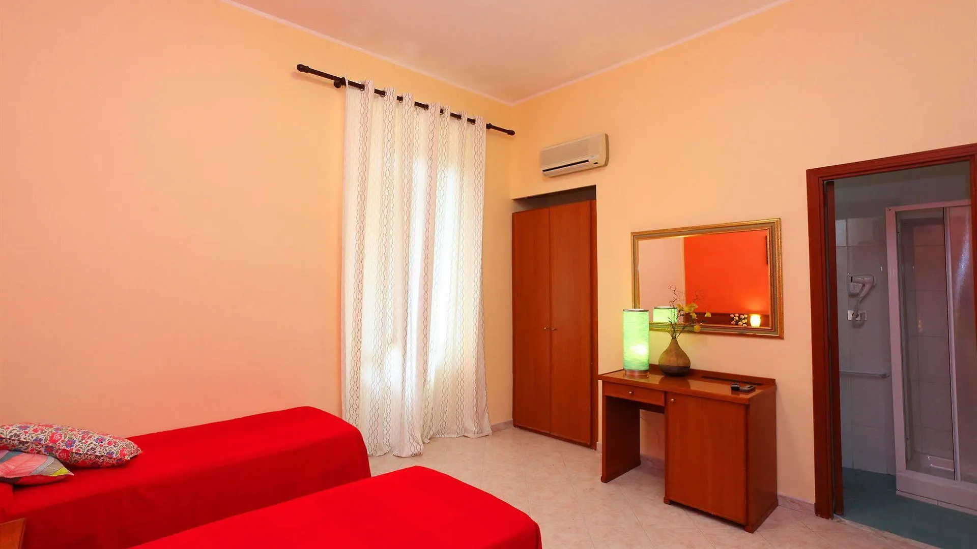 Hotel Pisa Rome